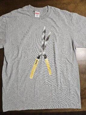 Supreme Shears Graphic In Gray Size Medium